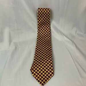 Polo 100% silk yellow paisley necktie, lightly worn
